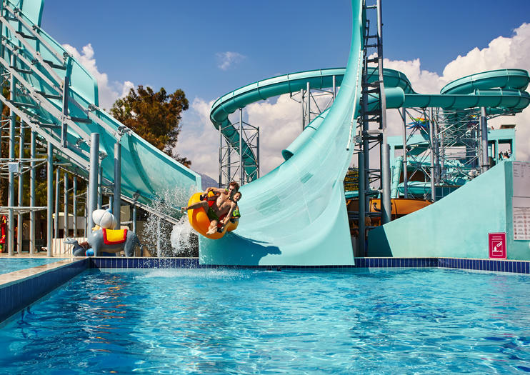 Wycieczka do aquaparku DoluSu Park z Kemer – Zjeżdżalnie i basen z falami